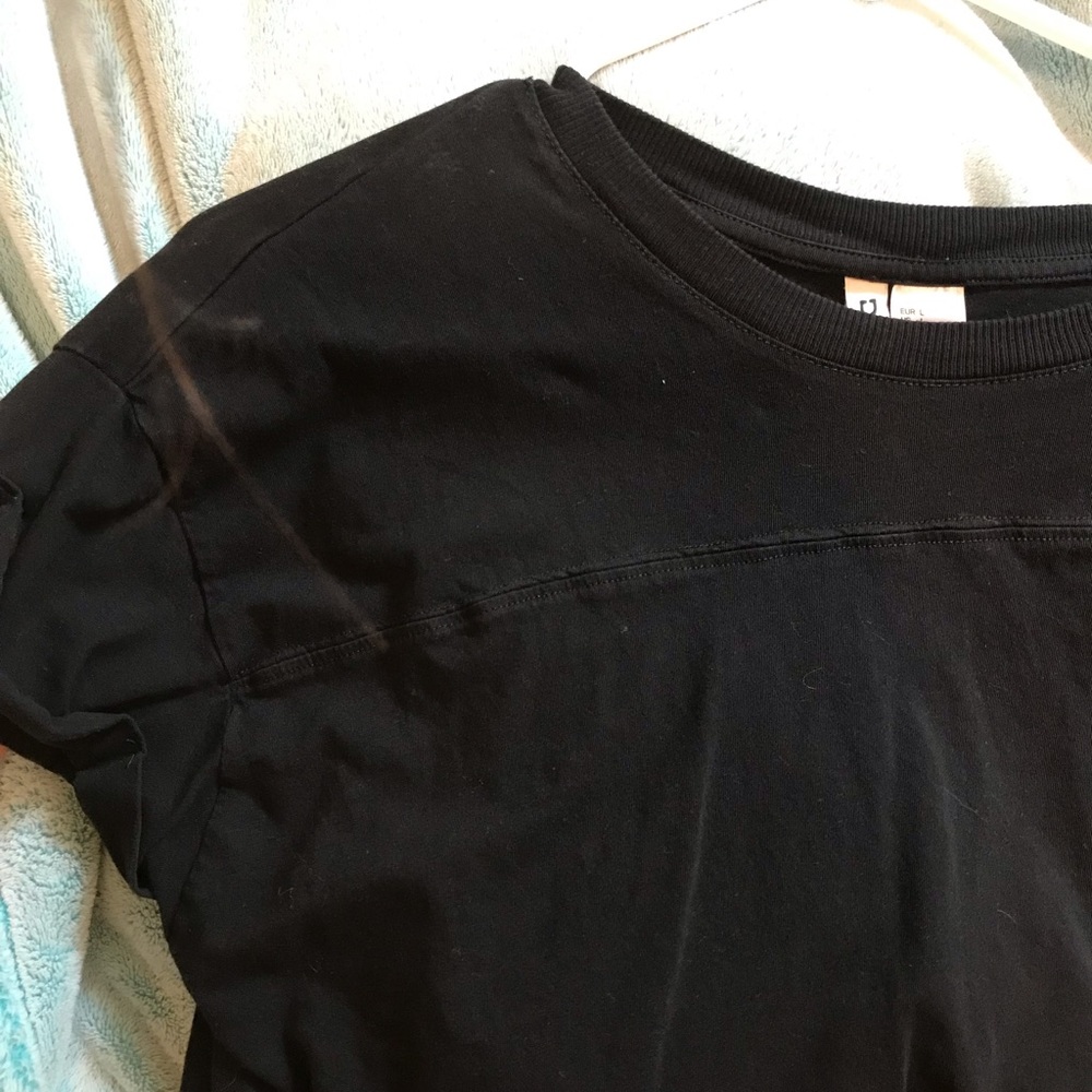 Cropped Top - Picture 2 of 3